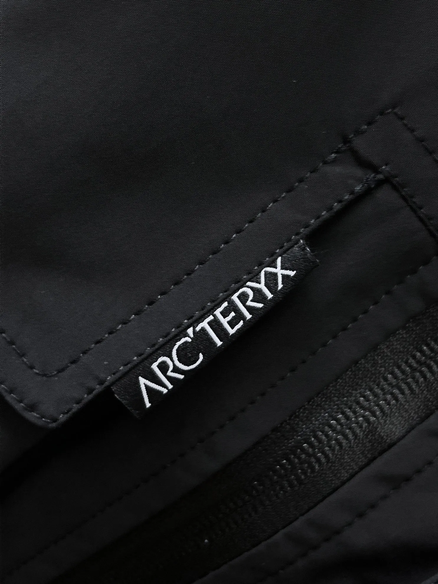 Same Style， ， 2026 New Arrival ， Original Premium Breathable ， ， ， Quality。 ， Sizes：M～3XL